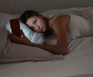 phone silent bed