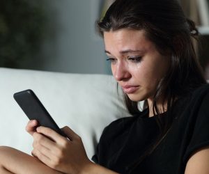 sit silence phone