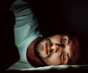 phone middle night